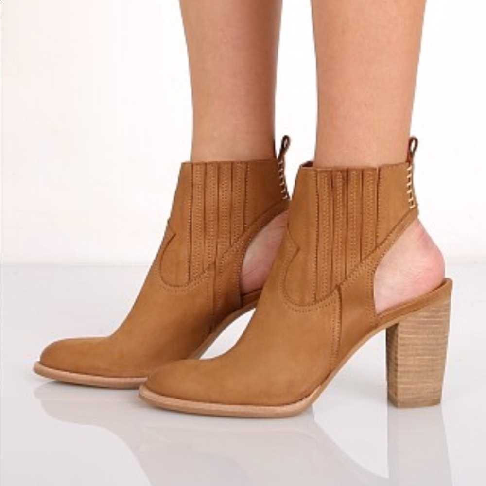 NIB Saddle Tan Closed Toe Slingback Bootie - Picture 5 of 8